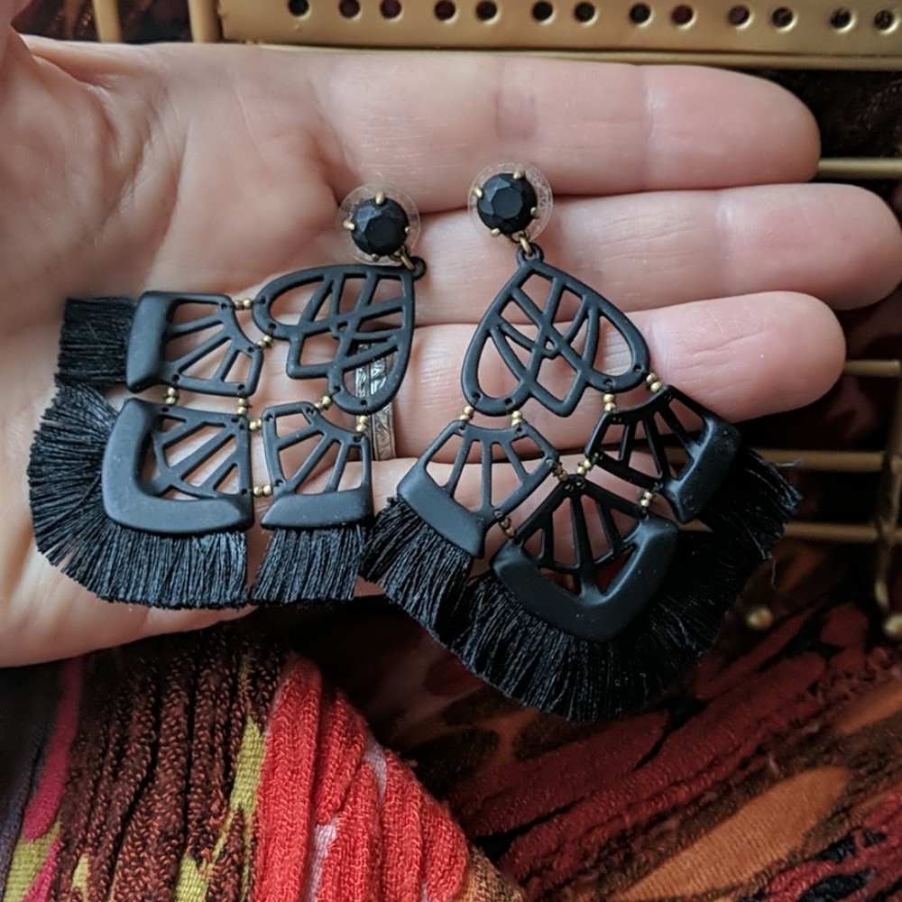 Chandelier earrings